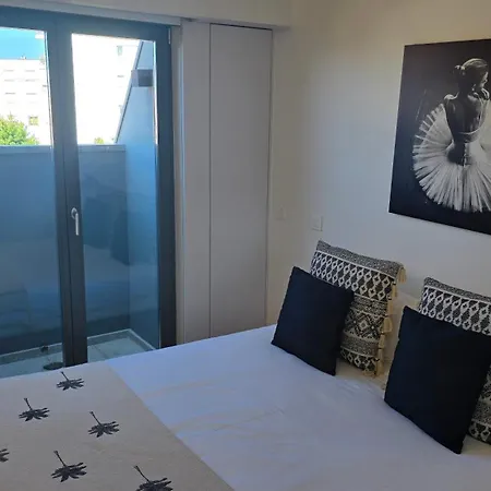 Fontainhas Sunny Rooftop With Balcony *