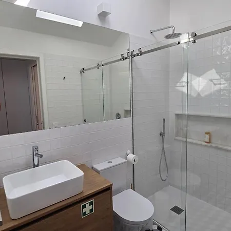 アパート Fontainhas Sunny Rooftop With Balcony