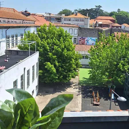 Fontainhas Sunny Rooftop With Balcony * Порту