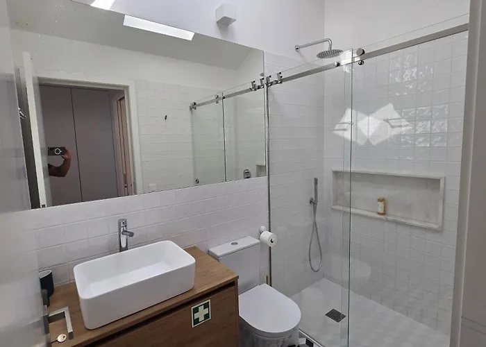 Апартаменты Fontainhas Sunny Rooftop With Balcony