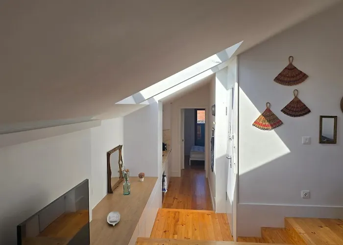 Fontainhas Sunny Rooftop With Balcony *