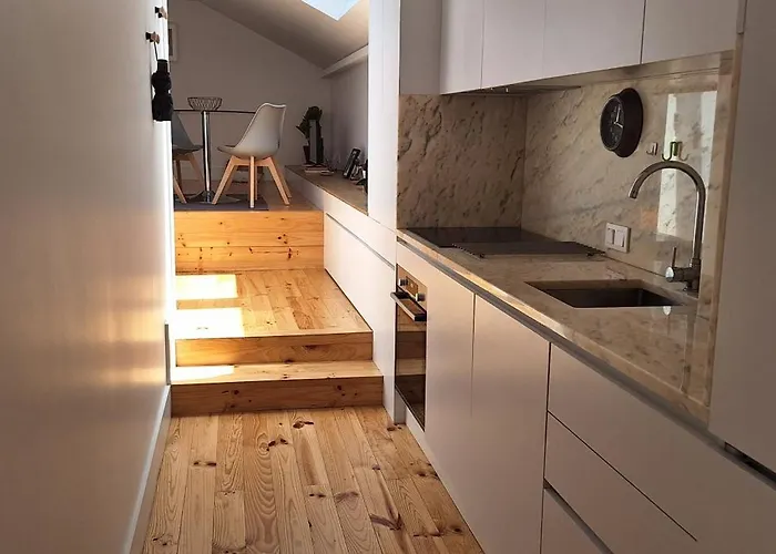 Апартаменты Fontainhas Sunny Rooftop With Balcony